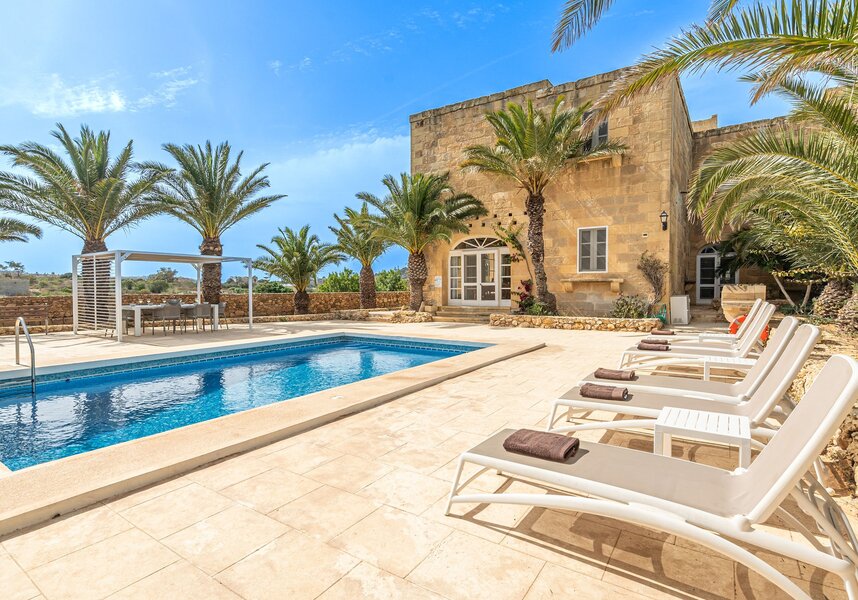 SinuraHolidayHome-09