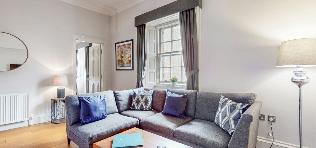 16-web-or-mls-242 West George Street Lomond_16