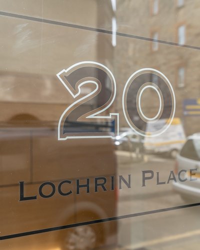 04-20-7-Lochrin-Place-4.jpg