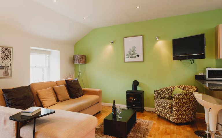 lounge - Social space with TV and double sofa bed lounge - Social space with TV and double sofa bed