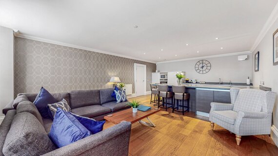 12-web-or-mls-242 West George Street Clyde_13