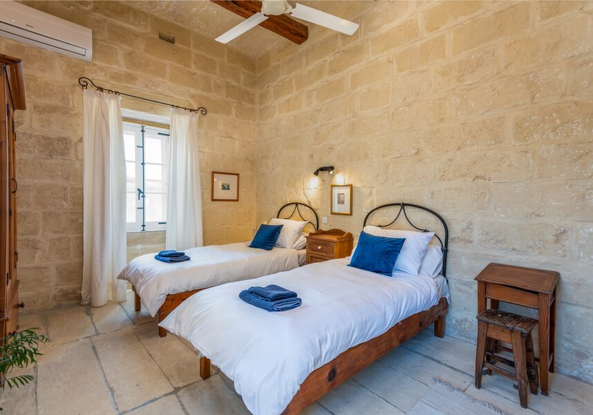 Dar ta' Betta twin bedroom