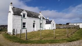 Home - isleoftiree.com