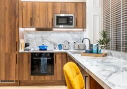 08 - 137-web-or-mls-92 Bath Street_82