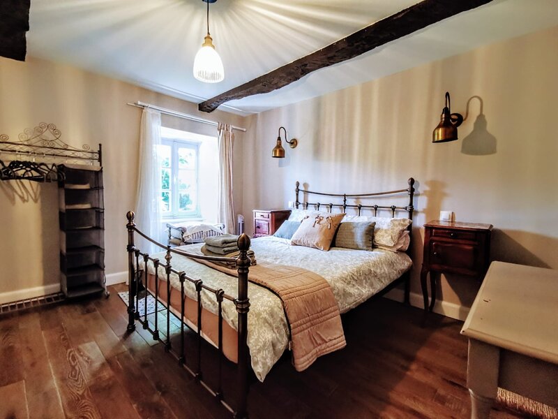 139f3052-5472-4fa4-9c46-b6d4a63dc44a