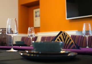 Social Dining Space – Perfect for Group Meals