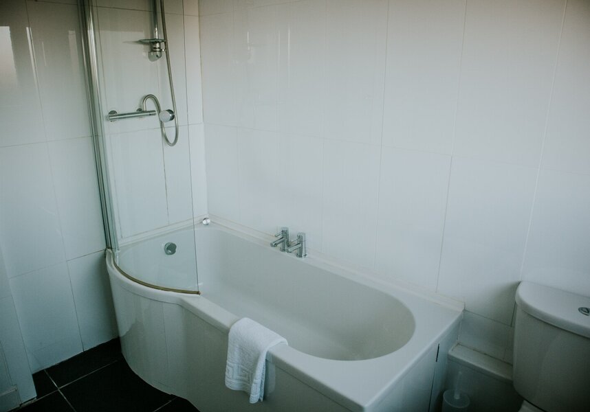 f6cef8526243cc39748bb8d6c5d12946e673f3cbf11e1f5f96a86c27882747f6