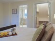Mulberry Lodge/Carberry Estate