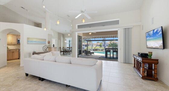 A Florida House Villa (© StreamLine VRS)