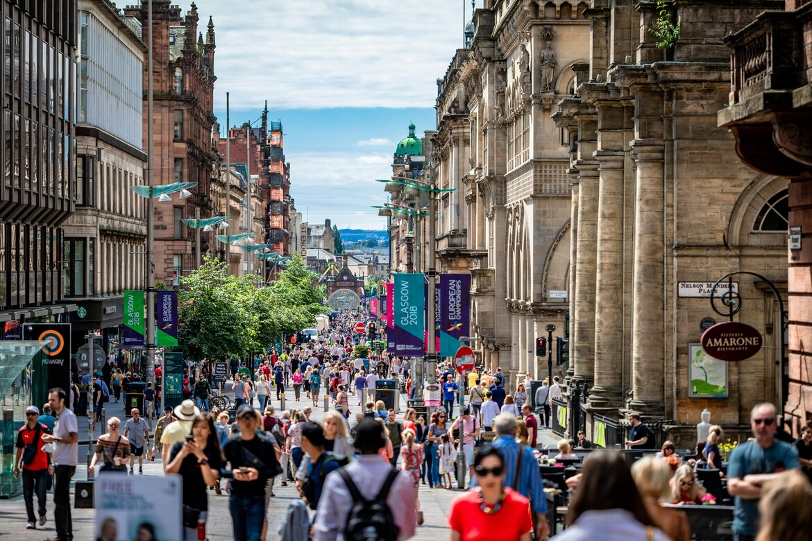 Buchanan Street - Buchanan Street on a sunny day, Glasgow city centre (© Photo by Artur Kraft on Unsplash)