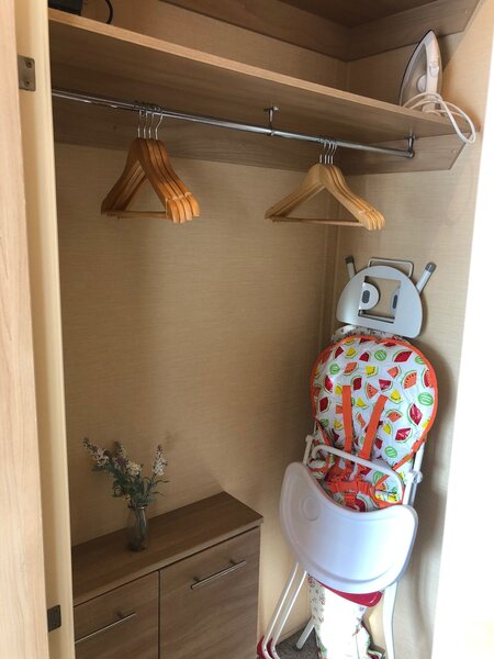 9856A54D-F3B9-495B-B555-08F6CF8EC0F3