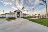 A Florida House Villa