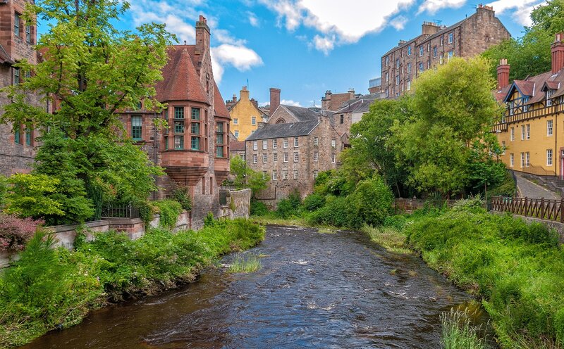Water of Leith at Dean Village, Edinburgh (© Gary Campbell-Hall @ Wikipedia)