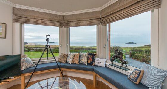 Broadsands View - living area - Bay window in living area at Broadsands View, a 2-bedroom self-catering holiday let in North Berwick