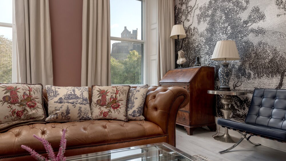Edinburgh Castle Suite | Living Room Edinburgh Castle Suite | Living Room