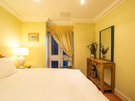 Cosy Bedroom in a Corporate Rental Stay - Bedroom two is versatile, with a bed that can be arranged as either a super-king or twin beds using a zip-link system (© The Edinburgh Address)