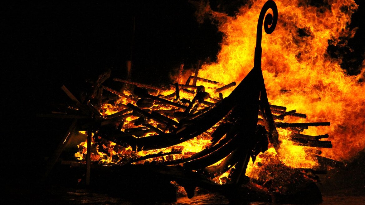 2. Delting Up-Helly-Aa