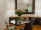 Lynedoch Place 6 - Family dining table with fresh flowers in Edinburgh holiday let