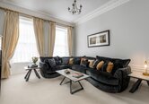 Bright Lounge Area with High Speed Internet