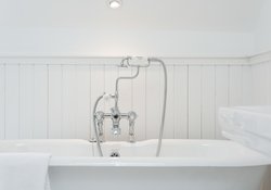 Stylish Bathroom in a Corporate Housing
