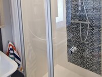 Main Bathroom Shower