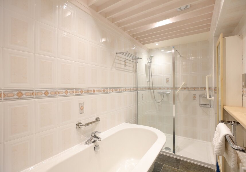Pointgarry Bathroom
