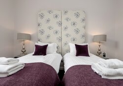 Bright and Spacious Bedroom in Holiday Let
