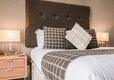 20-web-or-mls-242 West George Street MacKintosh Apartment_20