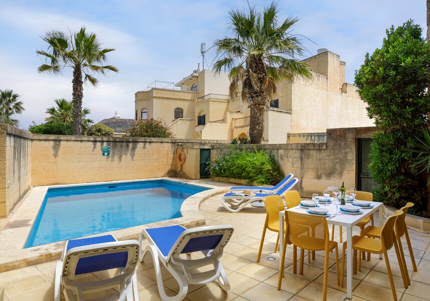 Dar tal-Patri pool area 2