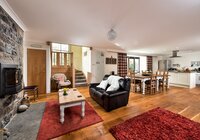 Steading living:kitchen