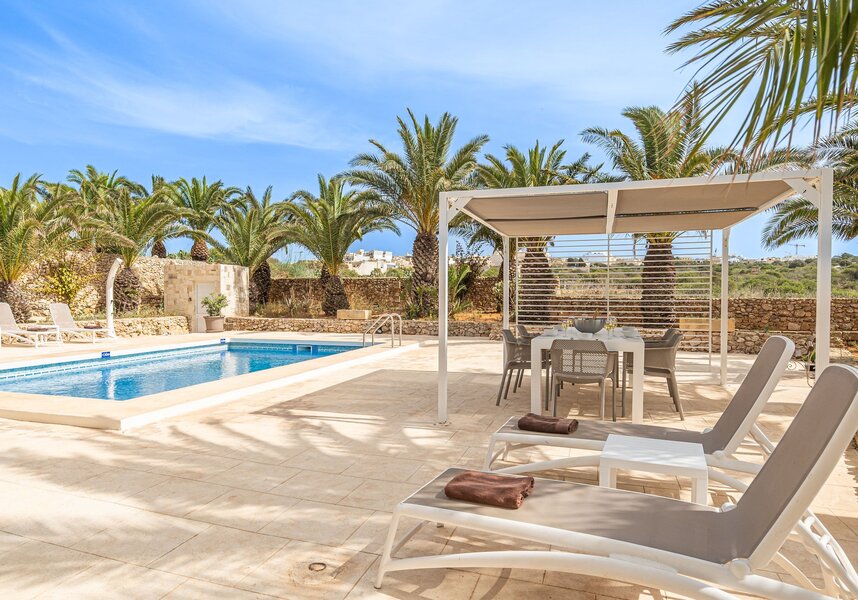 SinuraHolidayHome-03