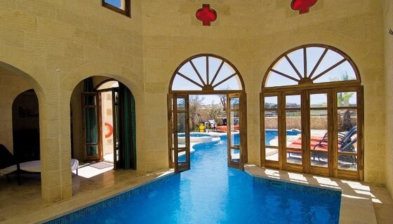 The Hamlet 2 indoor pool