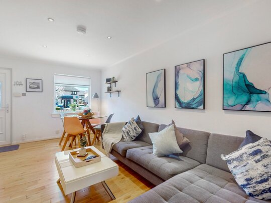 Living Room Mavisbank Gardens