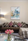 Stylish Sitting Room Perfect for Business Travellers in Edinburgh
