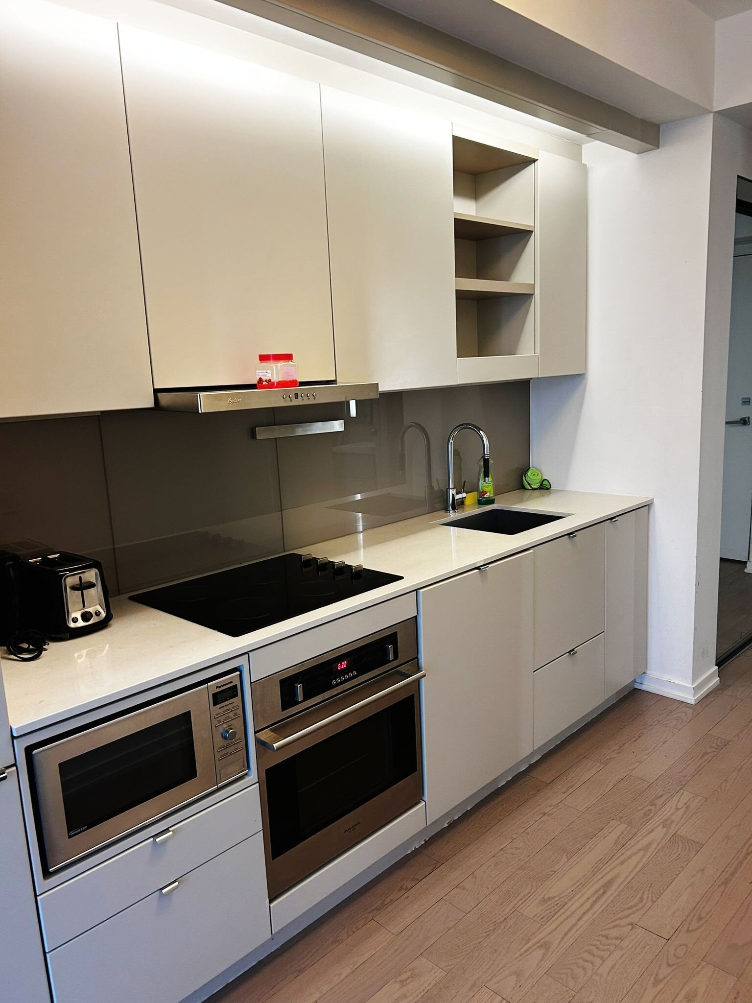 Luxury Condo Studio on Peter St Downtown Toronto