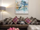 Stylish Sitting Room Perfect for Business Travellers in Edinburgh - Bright, inviting living area with elegant furnishings and high-speed internet. Perfect for relaxing or working from home (© The Edinburgh Address Ltd)