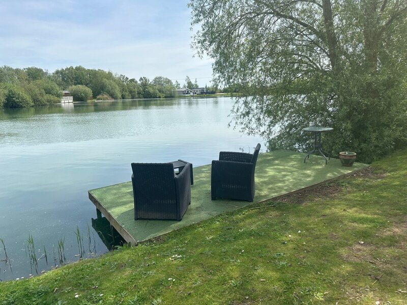 lake view private fishing peg