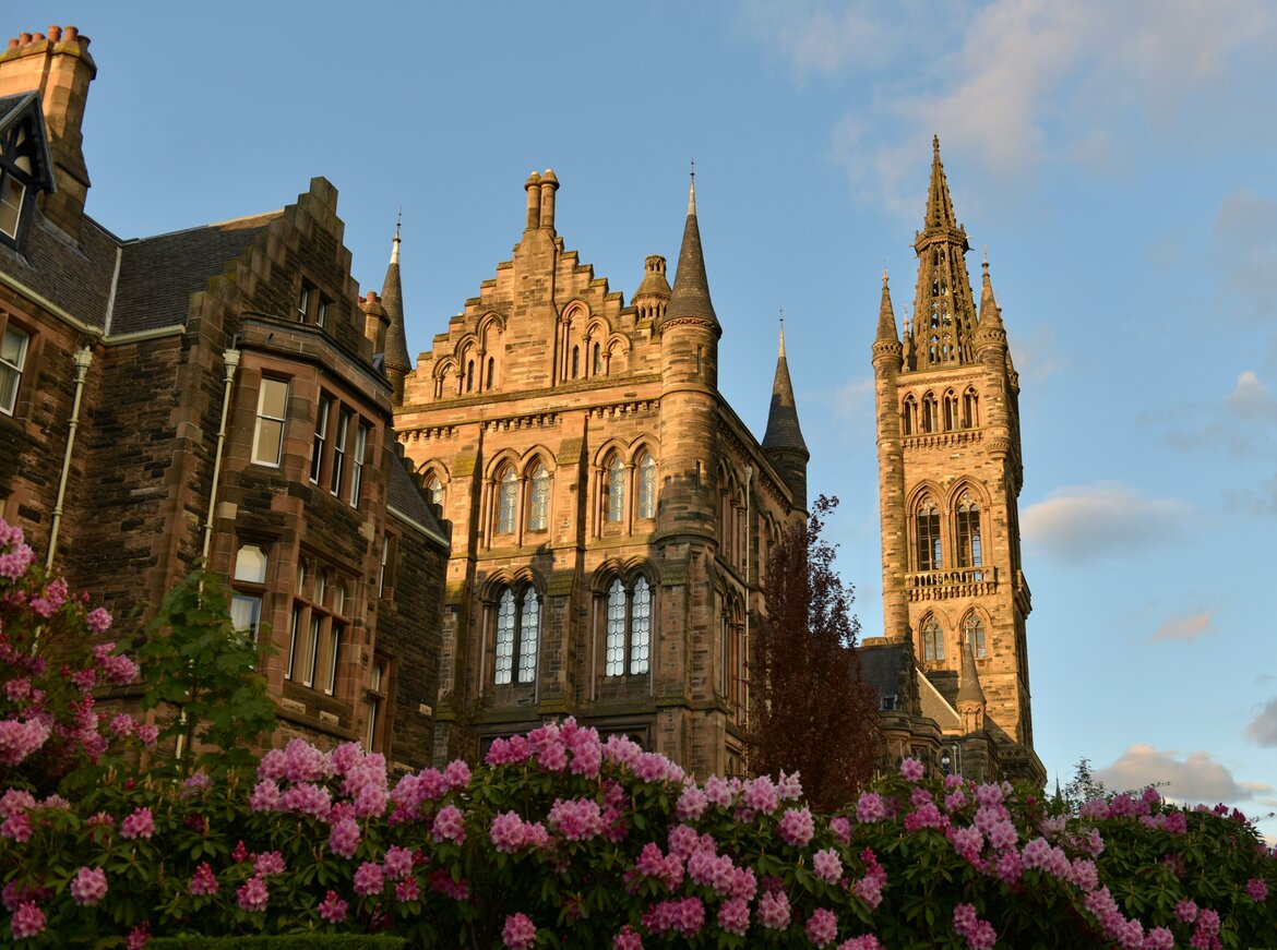 Glasgow University - Glasgow University building in the West end, pictured in Spring with blossom (© Photo by Paulina B on Unsplash)