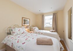 25702_OldTolboothWynd13