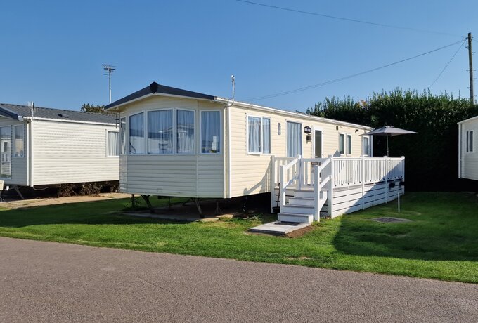 Outside View of Ocean Breeze - Outside view of Ocean Breeze with veranda