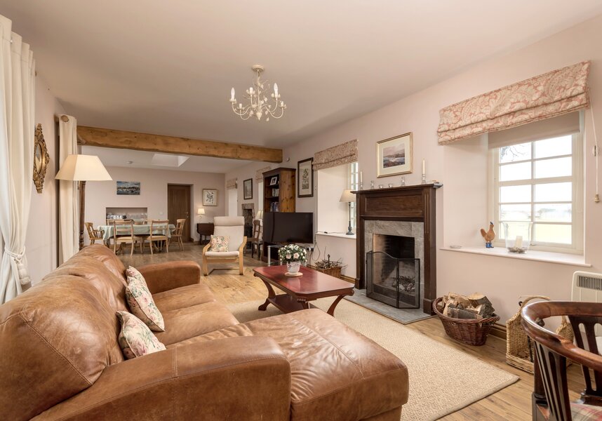 Grassicks_Cottage- Open Plan Living Area