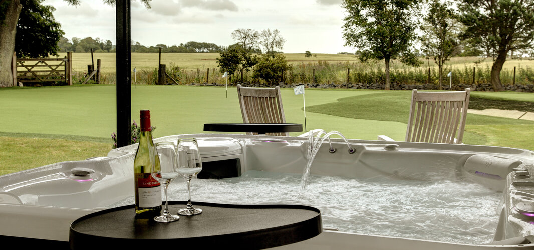Private Hot Tub in a Vacation Rental - Luxurious private hot tub, perfect for relaxation with serene surroundings and ultimate comfort