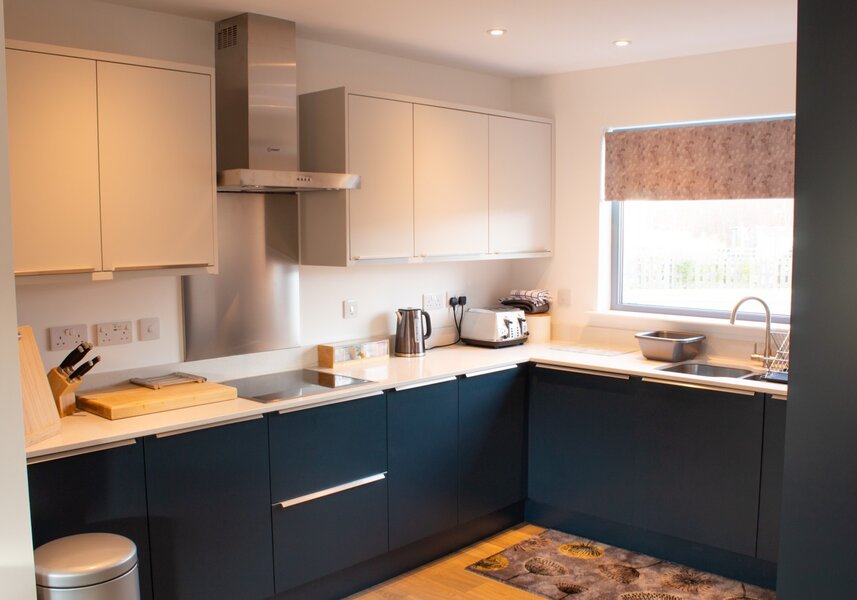 Alpine View - family friendly holiday home in Aviemore - modern kitchen