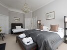 Luxury Robes & Slippers – Hotel Quality Comfort - Enjoy hotel-quality fluffy robes and slippers, adding a touch of luxury to your Edinburgh stay, ideal for relaxing after business meetings or city exploring