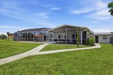 A Florida House Villa