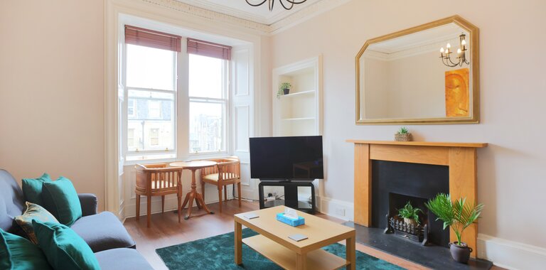 1V7A3315 - newly refurbished living room
sitting room
sitting area