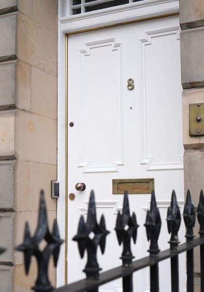 Luxury Edinburgh Apartment Exterior at Hill Square