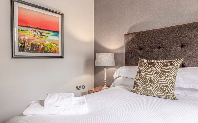 6-web-or-mls-242 West George Street Lomond_6