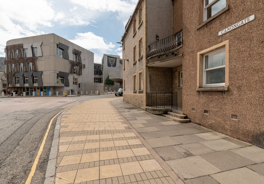 54825_Canongate05
