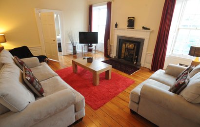 Frederick Street Duplex - lounge - 4 Bedroom Holiday apartment in Edinburgh city centre (© innerCityLets)